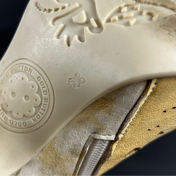 Gold Button Chic Perforated Heeled Boots Size 38 - Picture 8 of 9